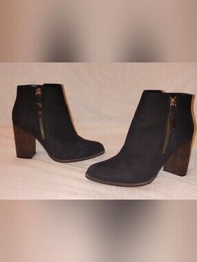 Pointed Toe Dress Shoes in Black,Brown Heel ,Size 5